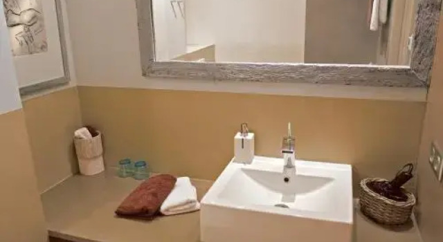 Petit Hotel Marseillan, Book Hotel Hoteller i Étang de Thau med pool, Swimmingpool