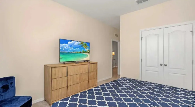 Lake View Home, Lavish Home With Big Pool Area, CDC Standards #7st556