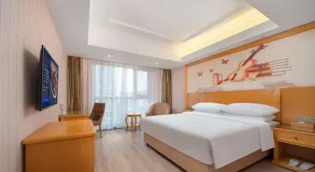 Люкс Vienna Classic Hotel (Weihai Weigao Plaza Xingfu Gate)