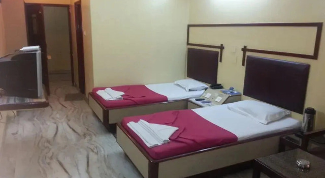 Hotel Rajmata Pvt Ltd., Rezerwuj Hotel Hajdarabad 