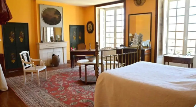 Chambres dHôtes et Gîtes du Château de Clauzuroux, Prenota Hotel Champagne-et-Fontaine Green Perigord