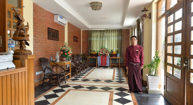 The Pegu Lodge, Prenota Hotel Bago 