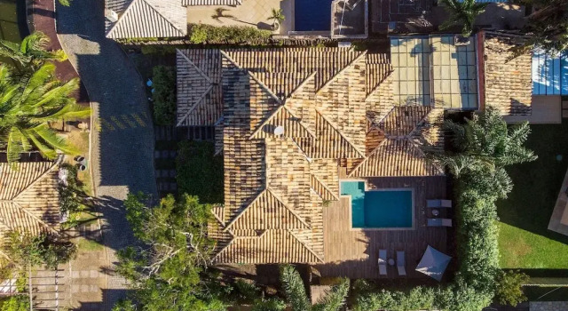 Вилла с балконом Bz70 Casa Piscina 650m da Rua das Pedras