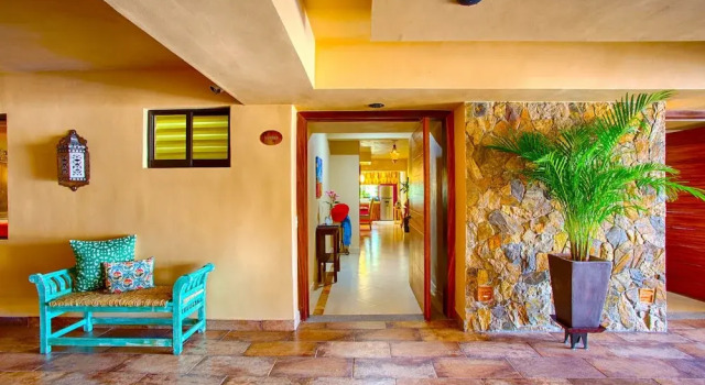 Condominios de Lujo Vista Corona, Book Hotel Puerto Vallarta Jalisco