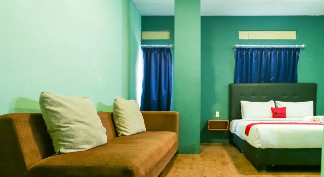 Номер Deluxe RedDoorz at Sentosa Jaya Helvetia