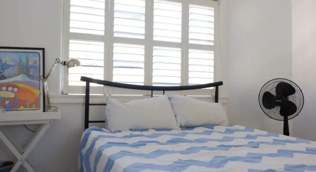 Cosy Home Near Bondi Junction and Beach, Забронировать Отель Бонди Джанкшен Сидней, рядом с Гольф-клуб Woollahra