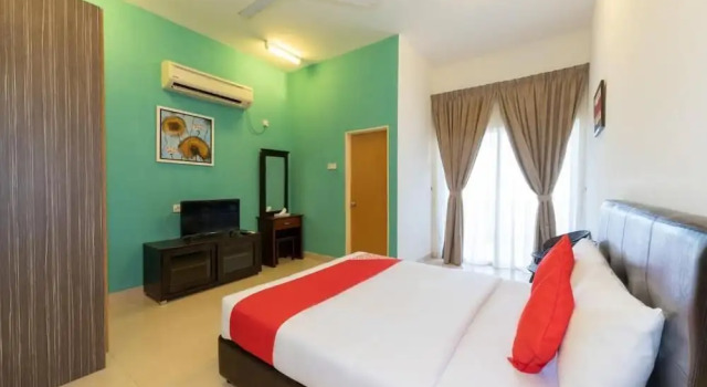 Люкс с видом на сад Seri Bayu Resort Hotel