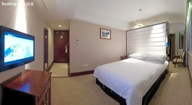 Двухместный номер Standard с видом на озеро Golden Port Hotel Ningbo