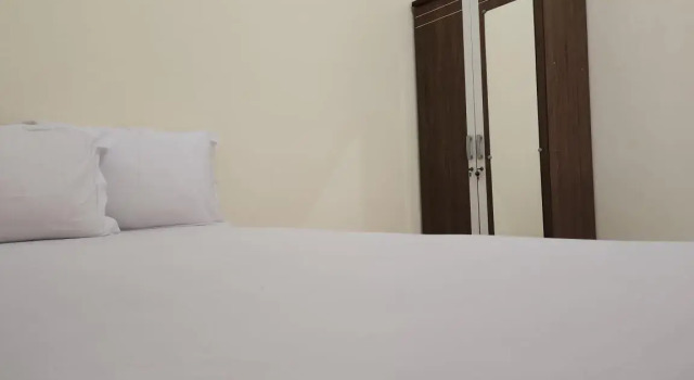 Hotel O Surabaya near Universitas Airlangga formerly Kertajaya Residence Surabaya, Book Hotel Cheap Hotels in Gubeng
