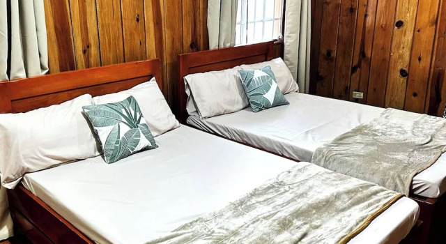 3 Bedroom House in the Heart of Baguio With Garage, Забронировать Дом для отпуска Багио 