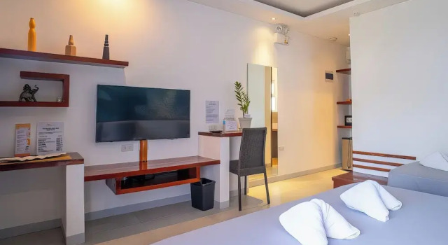 O podwyższonym standardzie pokój i balkonem Yellow Mango Resort Bohol