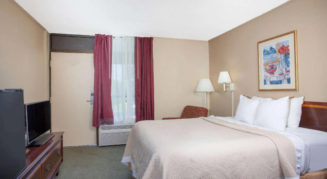 Двухместный номер Standard Days Inn by Wyndham Statesboro