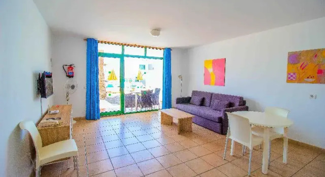 Апартаменты с балконом и с видом на бассейн Apartamentos La Peñita