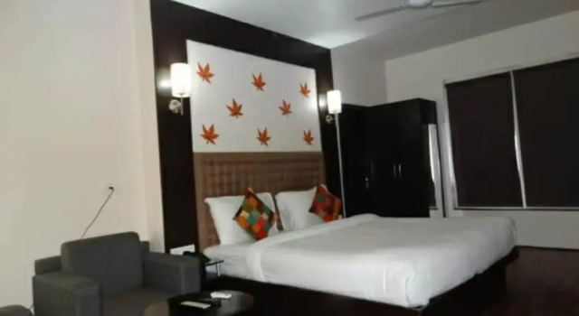 hotel S57, Забронировать Отель Отели штата Раджастхана с парковкой, Парковка