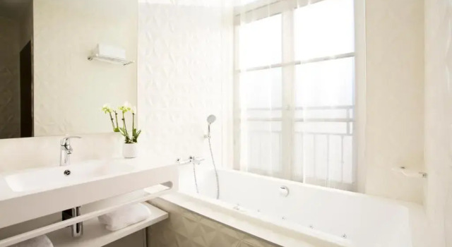 Полулюкс Empreinte Hotel & Spa