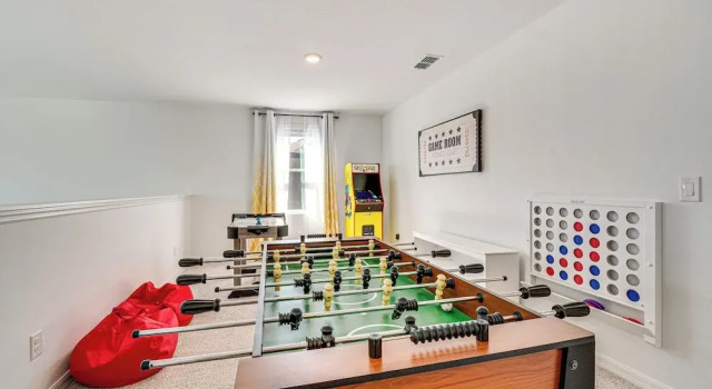 Коттедж Game Room & Community Perks: Davenport Home!