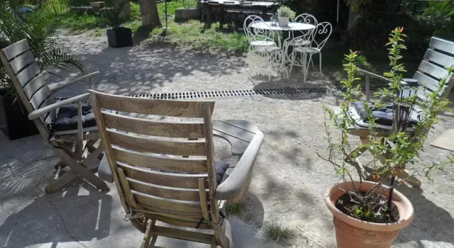 La Maison de Sophie, Book Pension Hoteller i Rhône-Alps med parkering, Parkering