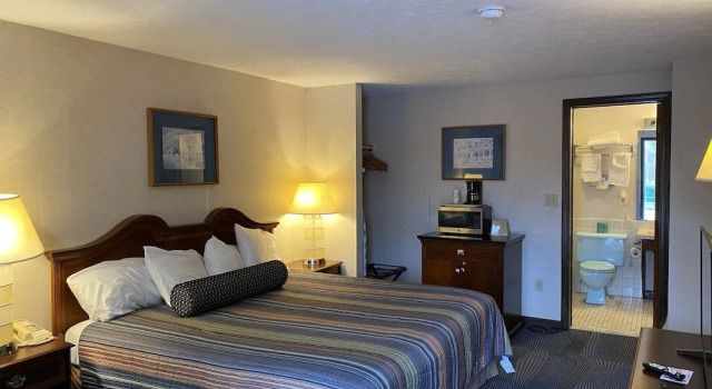 Двухместный номер Deluxe Economy Lodge 682 Main St Sturbridge