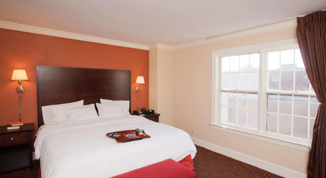 Номер Standard Hampton Inn & Suites Stamford