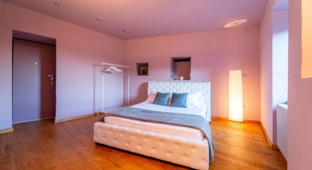 Petra Apartment in Civenna by Wonderful Italy, Prenota Appartamento Civenna Como