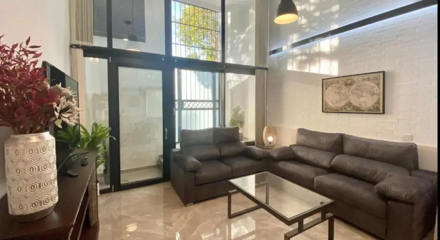 Апартаменты Tr3 aparcamiento incluido familias loft almirante