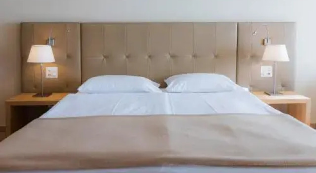 Villa Delta Suites House