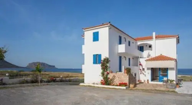 Aparthotel 3 Stars Monemvasia, Prenota Hotel Malvasia 