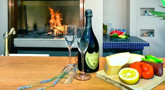 Апартаменты c 1 комнатой с балконом и с видом на море Villa Bougenvilia Tomas