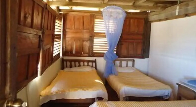 Standart aile oda Hostal Lyoban