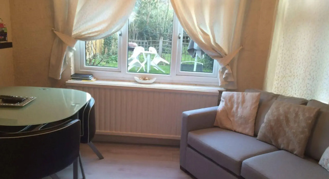 Wimbledon Studio Flat, Varaa Huoneisto Asunnot kohteessa Merseyside, Huoneisto