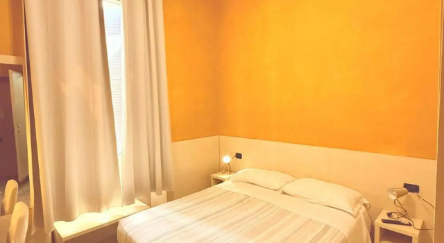 Hola Roma