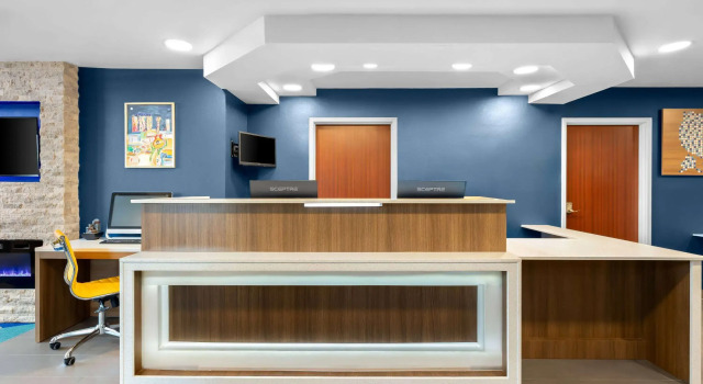 Microtel Inn & Suites by Wyndham Tulsa East, Boek Hotel Hotels in Catoosa met zwembad, Zwembad