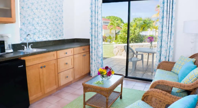Двухместный номер Deluxe с балконом и с видом на горы Mount Nevis Hotel