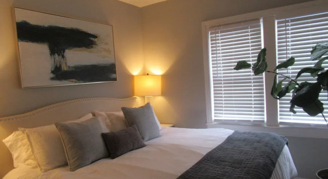 Апартаменты Luxury Red Robin Rentals - Wicker Park