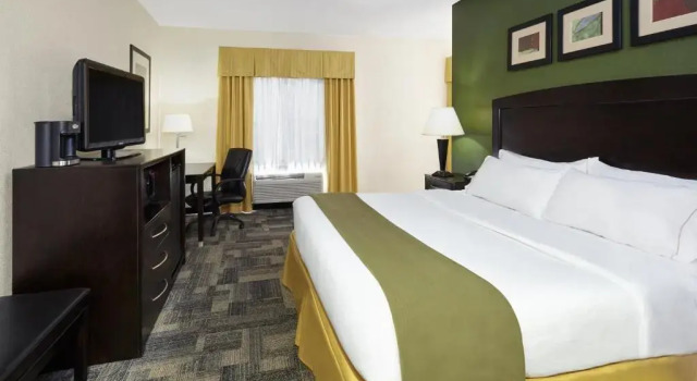 Двухместный номер Deluxe Holiday Inn Express Pekin - Peoria Area by IHG