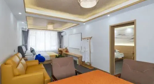 Люкс Mount Wutai Mingyue Shengting B&B