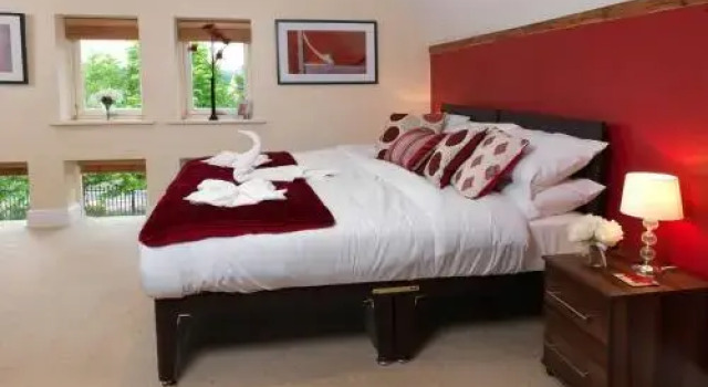 Garden View, 6 Rodley Hall, Leeds