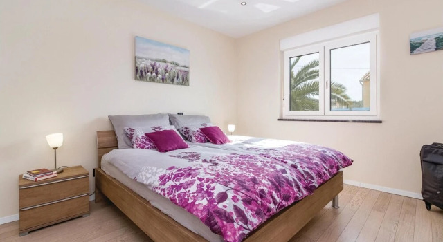 Villa Veronica with great sea view & private pool - calm & relax holidays in Istria, Reserva ahora Hotel Hoteles en Peroj con aparcamiento, Aparcamiento
