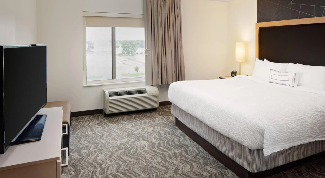 Двухместный люкс c 1 комнатой SpringHill Suites by Marriott Green Bay