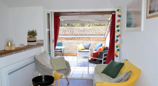 L’escale, Rezervovat Hotel Meyrargues Marseille
