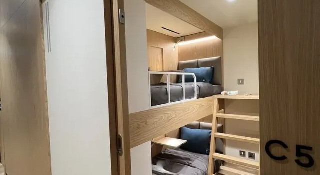 Standaard kamer Sleepover Doha North Node, Gate C30