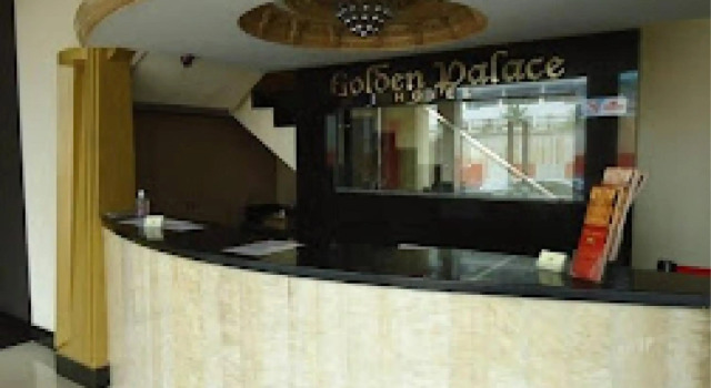 GOLDEN PALACE, Забронировать Отель Отели Куала-Лумпура с парковкой, рядом с Торговый центр Sungei Wang Plaza, Парковка