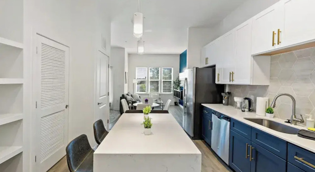 Студия Deluxe ROVE LIVING/KB - Midtown205