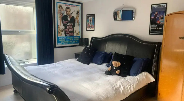 Southsea Royale Studio, James Bond, Parking, Seafront