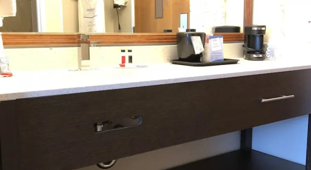Четырёхместный номер Standard Baymont by Wyndham Washington