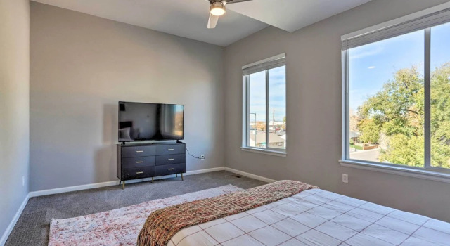 Апартаменты 6 Mi to Dtwn Denver: Townhome w/ Patio!