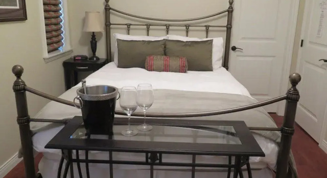 Woodside Inn, Buchen Sie Hotel  