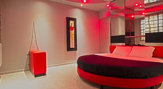 Номер Deluxe Silk Motel