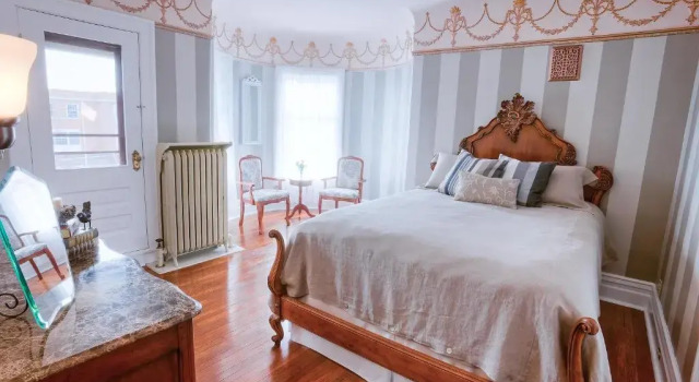 Двухместный номер Standard с балконом Market Street Inn