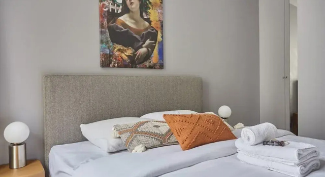 Charming Apartment in the Center of Paris / Bourse, Забронировать Апартаменты/квартира Париж Иль-де-Франс, рядом с Страсбур – Сен-Дени